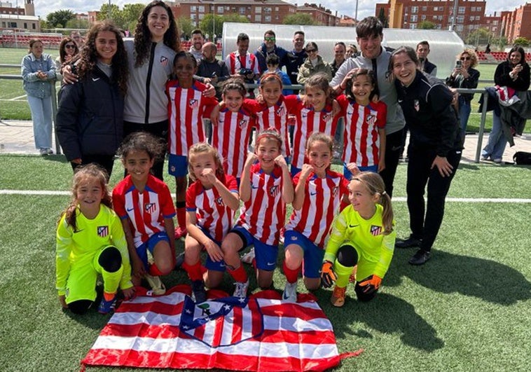 El Atlético deja a 116 niñas en la calle: se carga la cantera y quiere reducirla de 12 equipos a solo tres El Atlético deja a 116 niñas en la calle: se carga la cantera y quiere reducirla de 12 equipos a solo tres