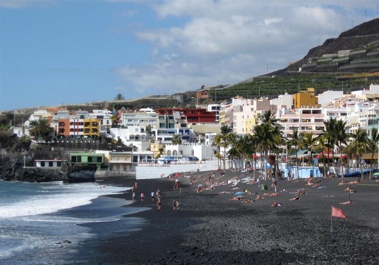 La Palma sufre un apagón que deja sin electricidad a toda la isla La Palma sufre un apagón que deja sin electricidad a toda la isla