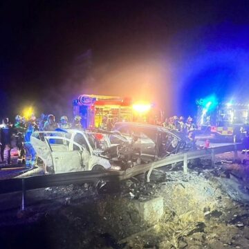 Mueren un policía y tres ladrones durante una persecución tras un robo