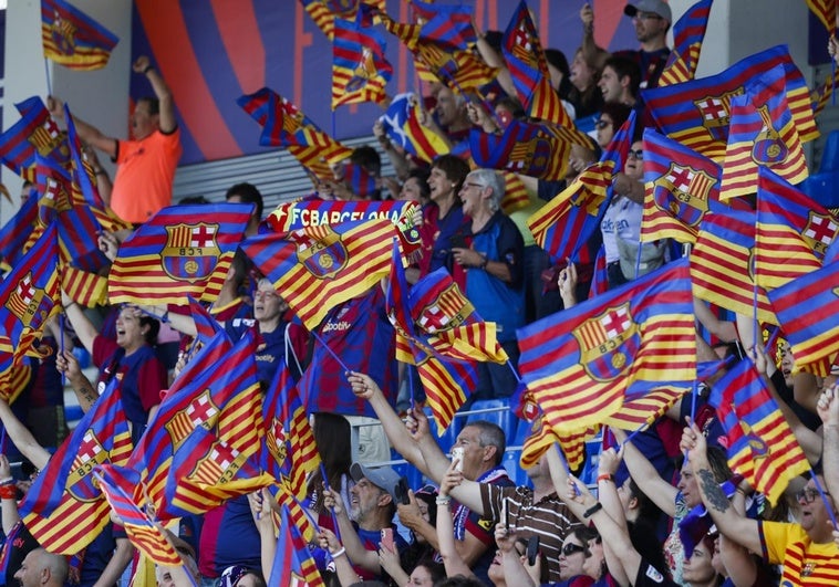 La afición del Barcelona ensucia la final de la Copa de la Reina pitando el himno de España La afición del Barcelona ensucia la final de la Copa de la Reina pitando el himno de España