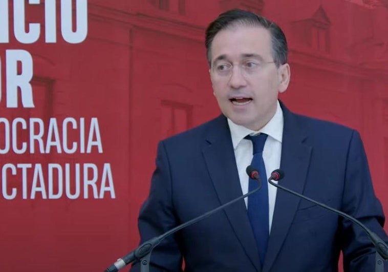 Albares gana puntos en Moncloa ensalzando a diplomáticos «que la dictadura borró» Albares gana puntos en Moncloa ensalzando a diplomáticos «que la dictadura borró»