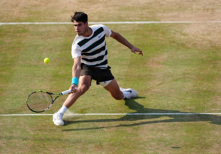 Alcaraz, a continuar la racha de triunfos ante el francés Rinderknech en Queen's hoy Alcaraz, a continuar la racha de triunfos ante el francés Rinderknech en Queen’s hoy