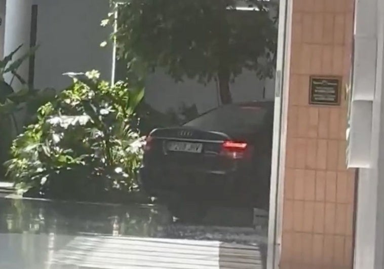 Brutal alunizaje en una joyería del centro comercial Parque Sur de Leganés Brutal alunizaje en una joyería del centro comercial Parque Sur de Leganés