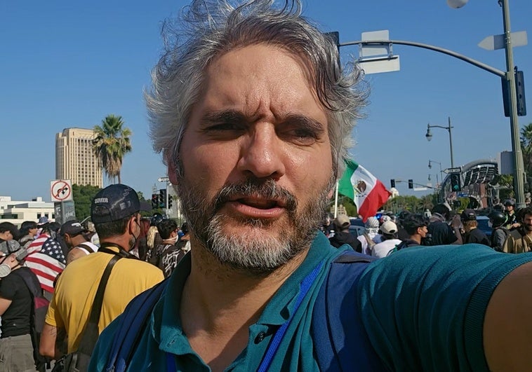 Vídeo | Javier Ansorena, enviado especial de ABC, desde las protestas: «Hay muchos disturbios violentos» Vídeo | Javier Ansorena, enviado especial de ABC, desde las protestas: «Hay muchos disturbios violentos»