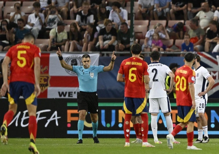 España no puede con Inglaterra y cae eliminada en cuartos de final España no puede con Inglaterra y cae eliminada en cuartos de final
