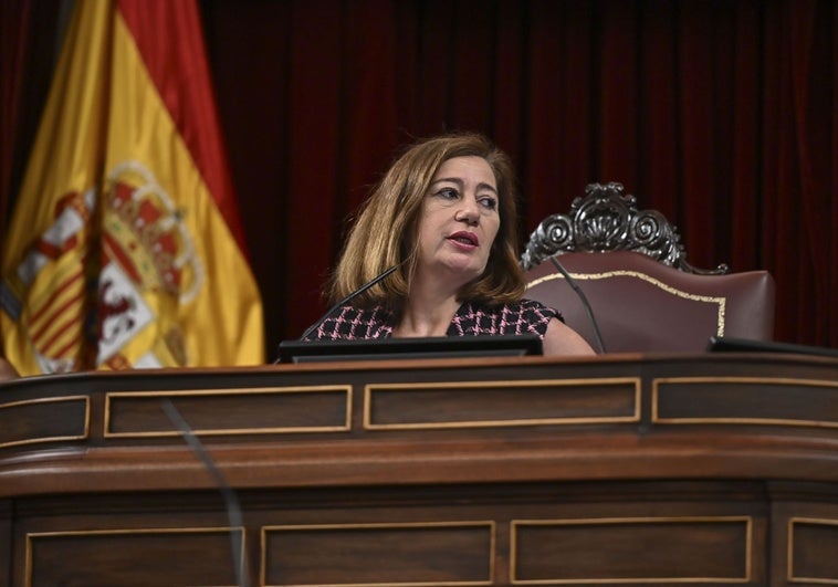 El Congreso aprueba la disolución de las asociaciones franquistas, pero no de las proetarras El Congreso aprueba la disolución de las asociaciones franquistas, pero no de las proetarras