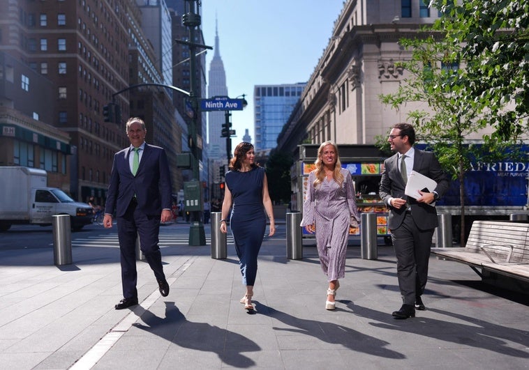 Ayuso subraya en Nueva York el compromiso de Madrid con EE.UU.: «No todos los gobiernos en mi país somos iguales» Ayuso subraya en Nueva York el compromiso de Madrid con EE.UU.: «No todos los gobiernos en mi país somos iguales»