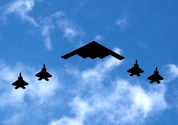 EE.UU. traslada al Pacífico bombarderos B-2 revienta-búnkeres mientras Trump sopesa atacar Irán EE.UU. traslada al Pacífico bombarderos B-2 revienta-búnkeres mientras Trump sopesa atacar Irán