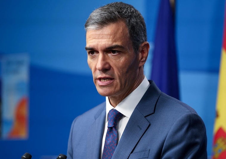 Cinco exministros y diez exparlamentarios del PSOE reclaman elecciones «urgentes» ante los escándalos del Gobierno Cinco exministros y diez exparlamentarios del PSOE reclaman elecciones «urgentes» ante los escándalos del Gobierno