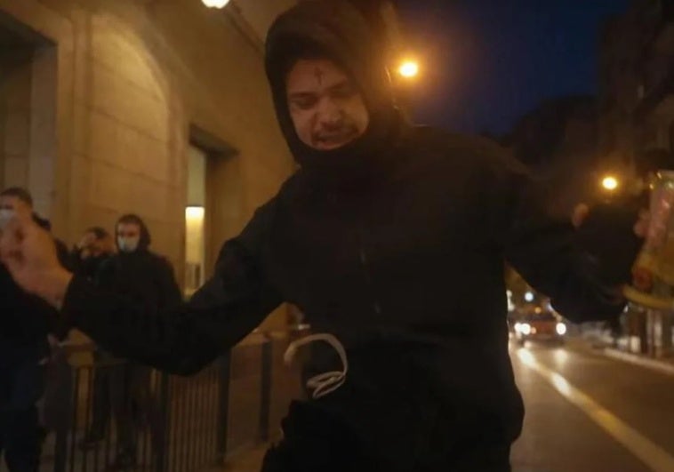 Detenido el rapero Cecilio G al denunciar en una comisaría de Barcelona la pérdida de su DNI Detenido el rapero Cecilio G al denunciar en una comisaría de Barcelona la pérdida de su DNI