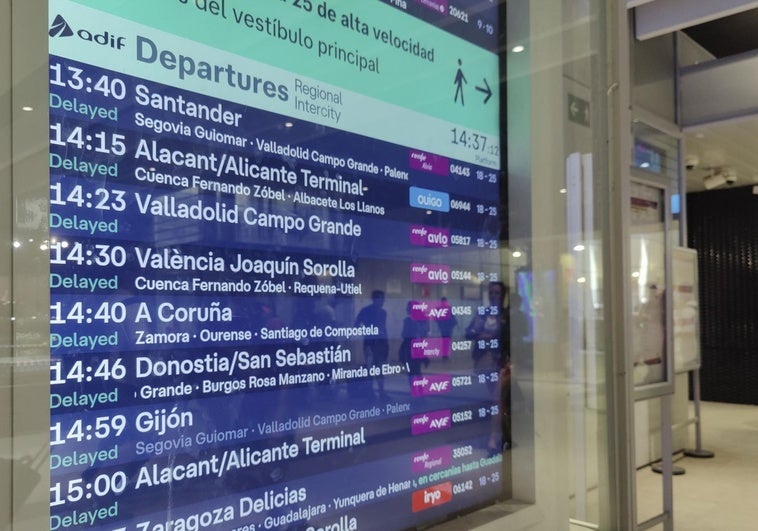 El descarrilamiento de un tren interrumpe la circulación de la alta velocidad con origen o destino Madrid-Chamartín El descarrilamiento de un tren interrumpe la circulación de la alta velocidad con origen o destino Madrid-Chamartín