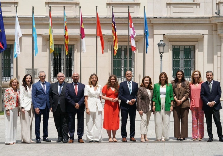 Ofensiva del PP contra Sanidad por el déficit de médicos Ofensiva del PP contra Sanidad por el déficit de médicos