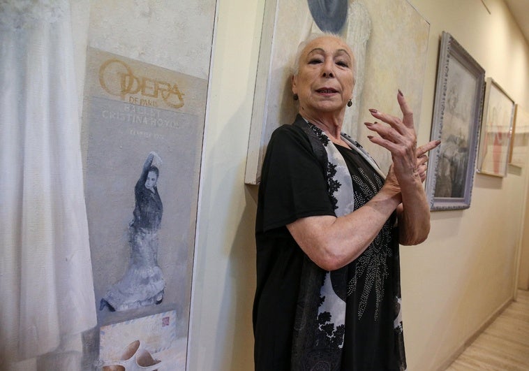 Cristina Hoyos: «Mi padre me decía: 'Tinita, a ver cómo mueves los brazos', y nunca he dejado de moverlos» Cristina Hoyos: «Mi padre me decía: ‘Tinita, a ver cómo mueves los brazos’, y nunca he dejado de moverlos»