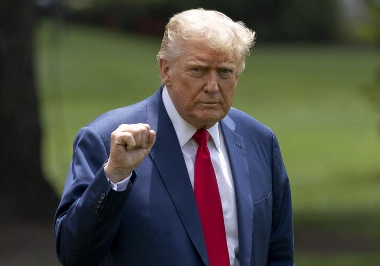 Trump afirma que si no hubiese «enviado tropas» a Los Ángeles, la ciudad habría quedado «reducida a cenizas» Trump afirma que si no hubiese «enviado tropas» a Los Ángeles, la ciudad habría quedado «reducida a cenizas»