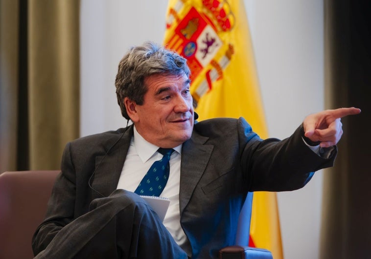 Escrivá esconde una reunión con el Gobierno de Illa para crear un banco público Escrivá esconde una reunión con el Gobierno de Illa para crear un banco público
