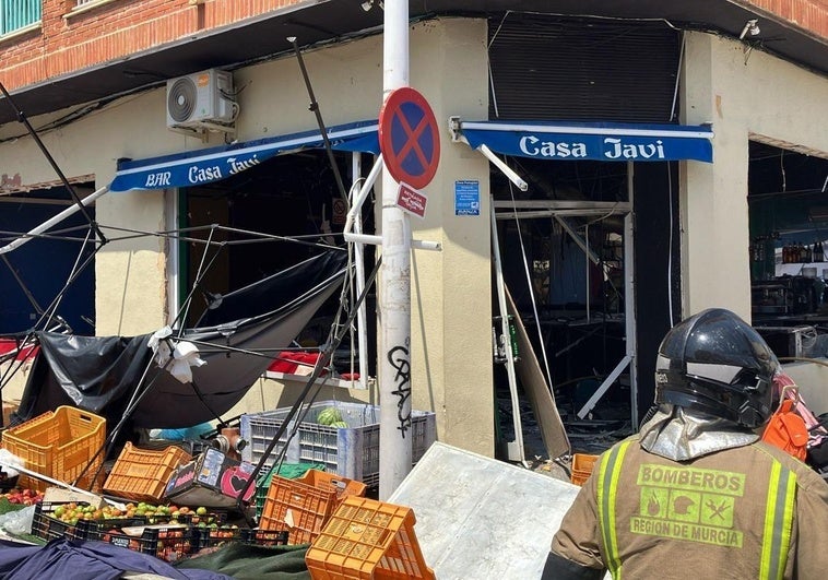Más de diez heridos por la explosión en un bar de Lo Pagán que ya se había incendiado hace un año Más de diez heridos por la explosión en un bar de Lo Pagán que ya se había incendiado hace un año