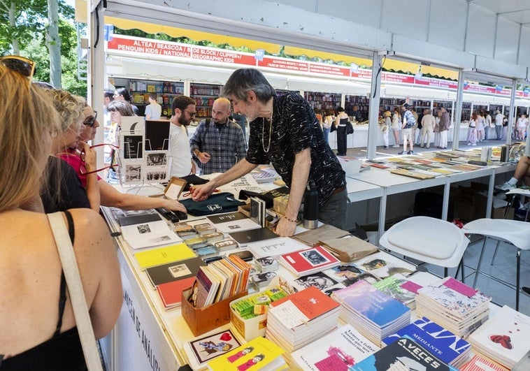 Escritores presentes en la Feria del Libro 2025 de Madrid Escritores presentes en la Feria del Libro 2025 de Madrid
