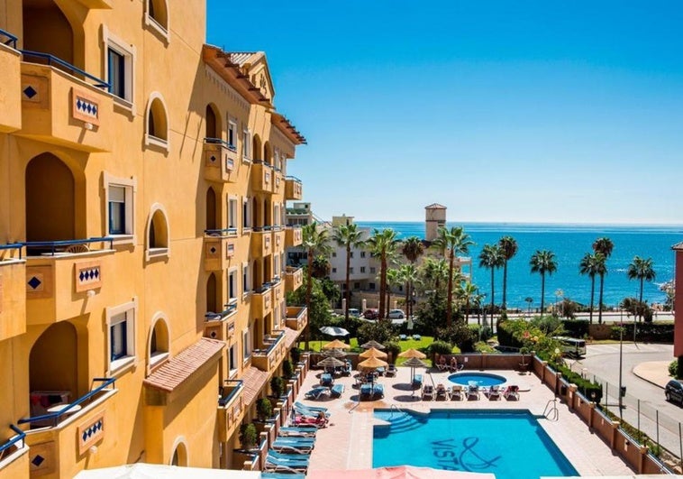 Precintan un hotel en Benalmádena con 200 huéspedes dentro por no tener licencia Precintan un hotel en Benalmádena con 200 huéspedes dentro por no tener licencia