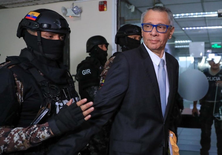 La Fiscalía ecuatoriana acusa al exvicepresidente Jorge Glas de causar un perjuicio al país de 190 millones de euros La Fiscalía ecuatoriana acusa al exvicepresidente Jorge Glas de causar un perjuicio al país de 190 millones de euros