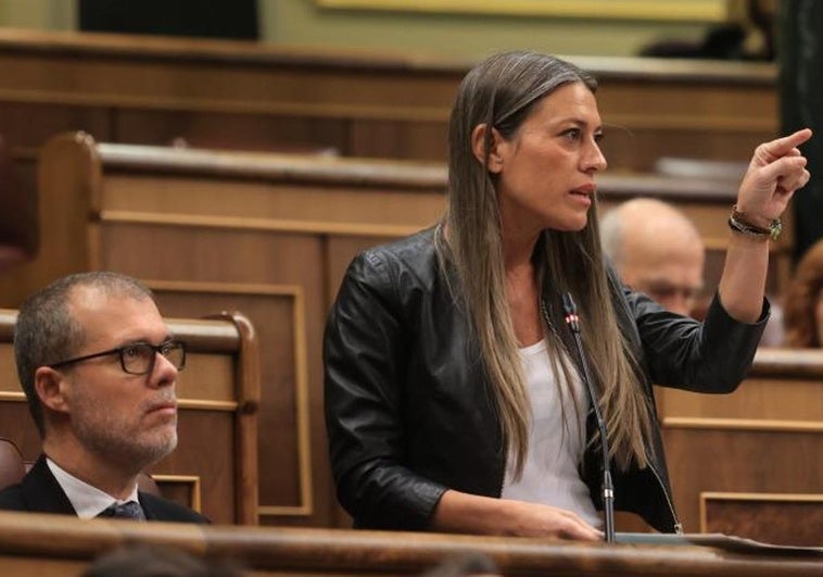 Socios y oposición forzarán a Sánchez a comparecer en el Congreso por Leire Díez Socios y oposición forzarán a Sánchez a comparecer en el Congreso por Leire Díez