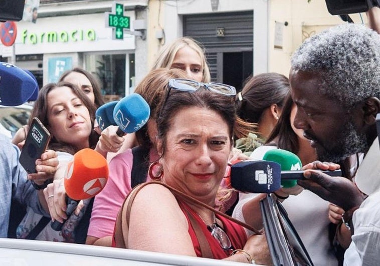 Leire Díez ofrece un cortafuegos al PSOE pero guarda para hoy la última palabra Leire Díez ofrece un cortafuegos al PSOE pero guarda para hoy la última palabra