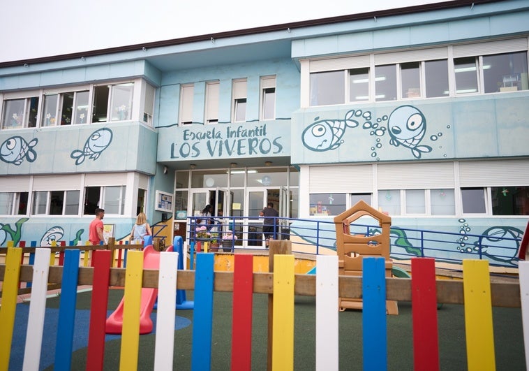 Los colegios ya empiezan a cerrar en las ciudades: el futuro de un país sin natalidad Los colegios ya empiezan a cerrar en las ciudades: el futuro de un país sin natalidad