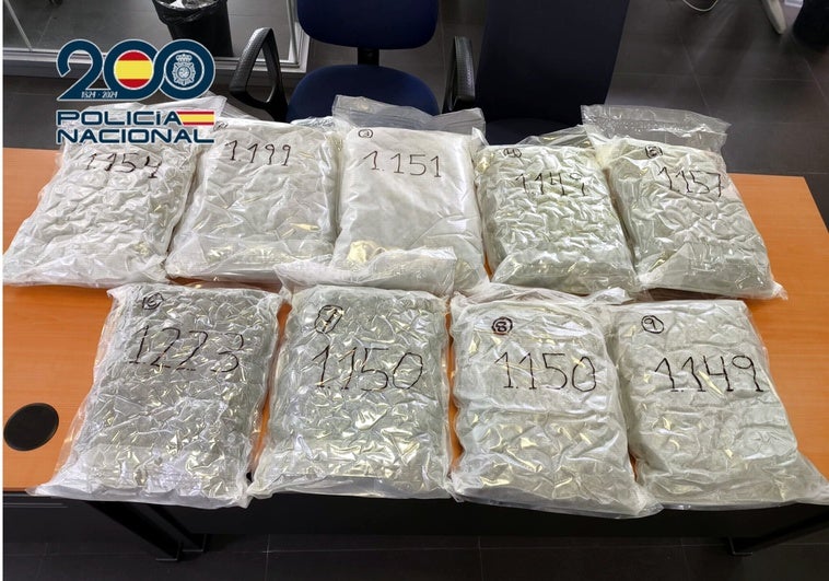 Detienen a un traficante «mayorista» para toda Europa con 19 kilos de cogollos de marihuana Detienen a un traficante «mayorista» para toda Europa con 19 kilos de cogollos de marihuana