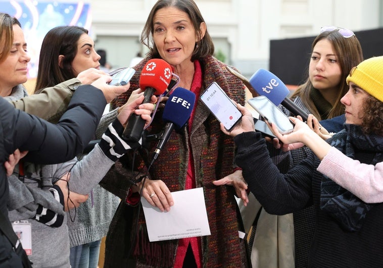 Querella de Ayuso contra Reyes Maroto por no retractarse tras hablar de asesinatos en las residencias Querella de Ayuso contra Reyes Maroto por no retractarse tras hablar de asesinatos en las residencias