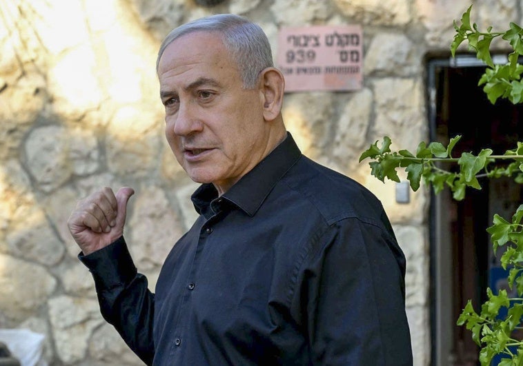 Netanyahu recoge el testigo de Sadam Husein Netanyahu recoge el testigo de Sadam Husein