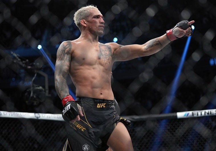 Charles Oliveira advierte a Topuria: «Es otro tipo que habla y se rendirá ante mí...» Charles Oliveira advierte a Topuria: «Es otro tipo que habla y se rendirá ante mí…»