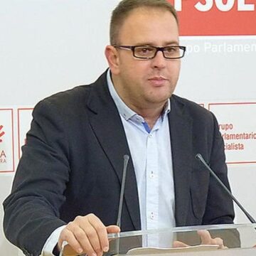 Un hombre fuerte del PSOE de Gallardo pide a Sánchez el adelanto electoral: «No esperaría a 2027»