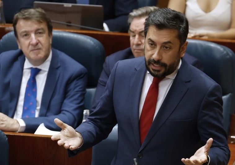 La Asamblea de Madrid exige la retirada de la 'ley Bolaños' por «atentar contra la independencia judicial y la separación de poderes» La Asamblea de Madrid exige la retirada de la ‘ley Bolaños’ por «atentar contra la independencia judicial y la separación de poderes»