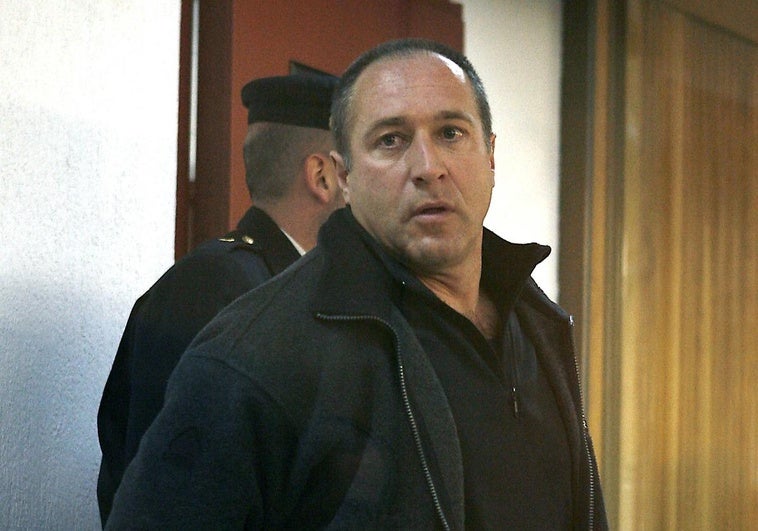 El etarra Henri Parot obtiene un permiso de seis días tras reconocer el «daño» causado El etarra Henri Parot obtiene un permiso de seis días tras reconocer el «daño» causado
