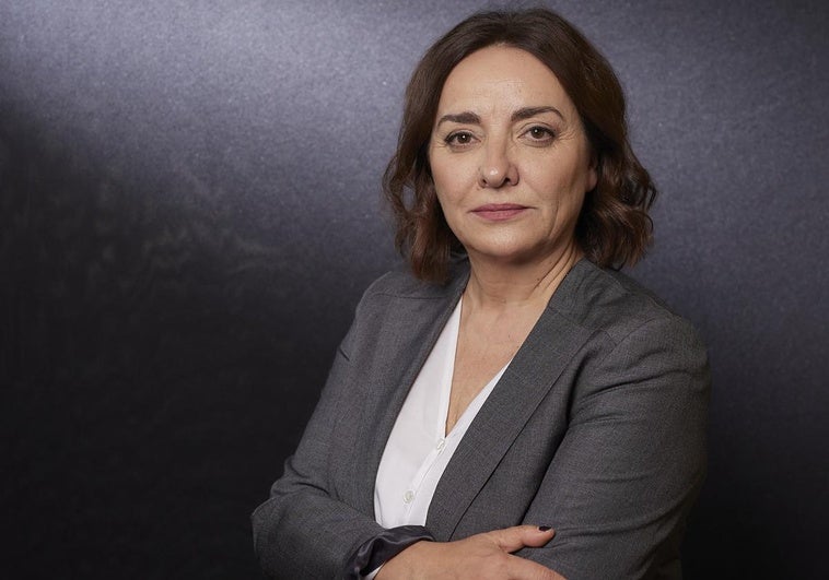 Oughourlian destituye a Pepa Bueno como directora de 'El País' y nombra a Jan Martínez Ahrens como su sustituto Oughourlian destituye a Pepa Bueno como directora de ‘El País’ y nombra a Jan Martínez Ahrens como su sustituto