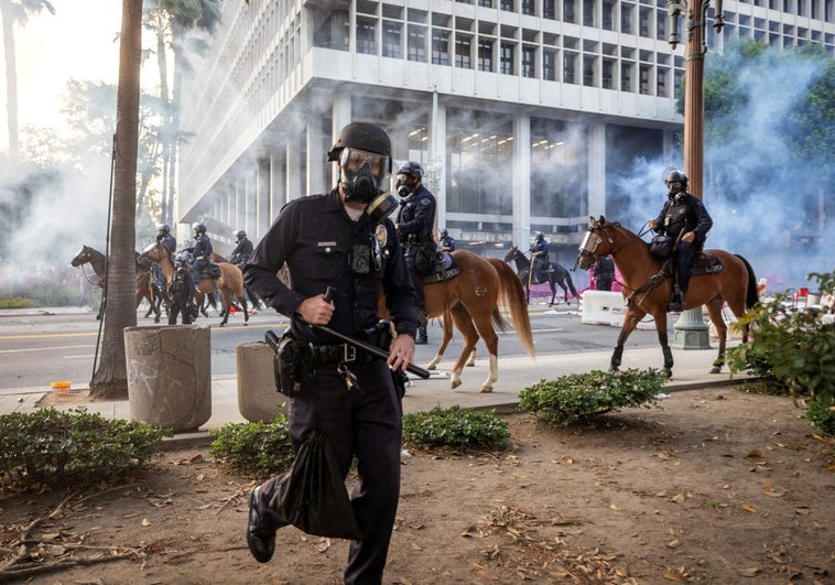 La Policía de Los Ángeles declara ilegales las manifestaciones en el centro de la ciudad La Policía de Los Ángeles declara ilegales las manifestaciones en el centro de la ciudad