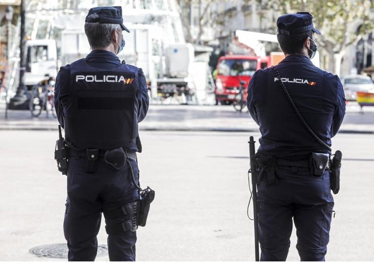 Detenido un menor por agresión sexual a su exnovia de 14 años en Valencia Detenido un menor por agresión sexual a su exnovia de 14 años en Valencia