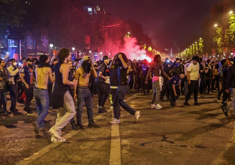 Casi 300 detenidos por disturbios en París tras la victoria del PSG en la final de la Champions Casi 300 detenidos por disturbios en París tras la victoria del PSG en la final de la Champions