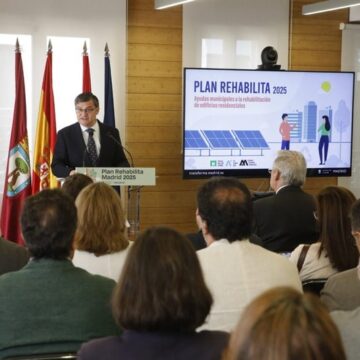 Plan Rehabilita 2025: llegará a 14.000 familias y ayudará a renovar las puertas de los garajes