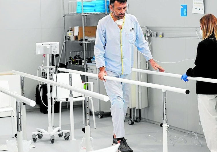 Más de 90.000 trabajadores sin valorar por el colapso de la tramitación de las bajas Más de 90.000 trabajadores sin valorar por el colapso de la tramitación de las bajas