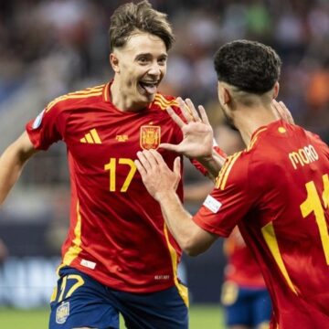 España empata con Italia y se clasifica a cuartos como primera de grupo