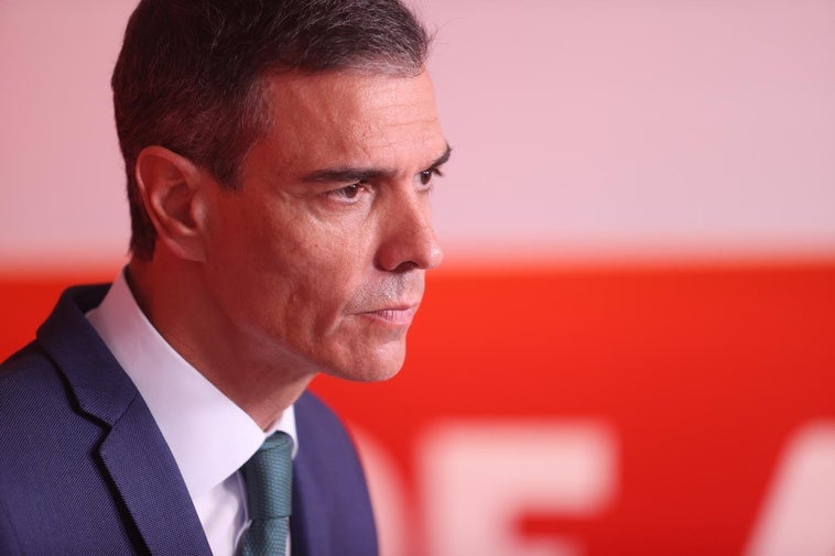 SÁNCHEZ SE DEFIENDE ACUSANDO AL PP DE CORRUPCIÓN SÁNCHEZ SE DEFIENDE ACUSANDO AL PP DE CORRUPCIÓN