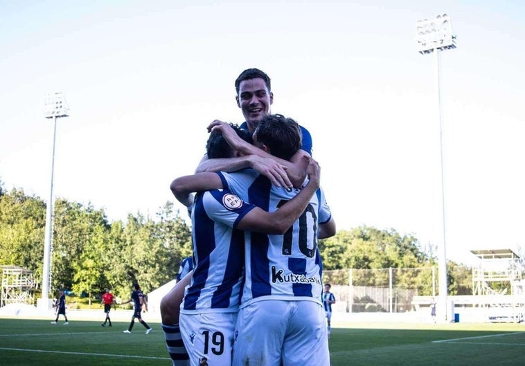 El Mérida y Real Sociedad B se disputarán hoy el ascenso de Primera RFEF El Mérida y Real Sociedad B se disputarán hoy el ascenso de Primera RFEF