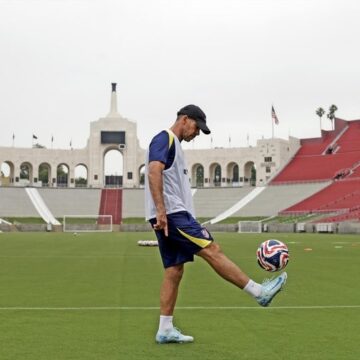 Los disturbios en Los Ángeles trastocan el Mundial: suspendidas las ruedas de prensa oficiales de Simeone y Luis Enrique