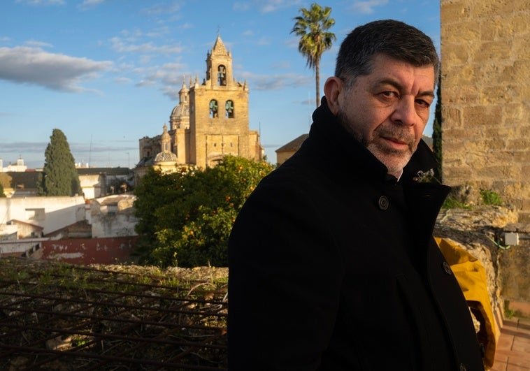 Tomás de Perrate: De la peluquería de señoras a la cúspide del flamenco Tomás de Perrate: De la peluquería de señoras a la cúspide del flamenco