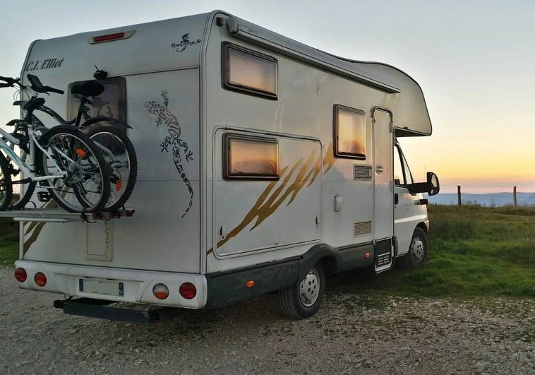 ¿Puedo llevar una bici o una moto en la autocaravana? ¿Puedo llevar una bici o una moto en la autocaravana?