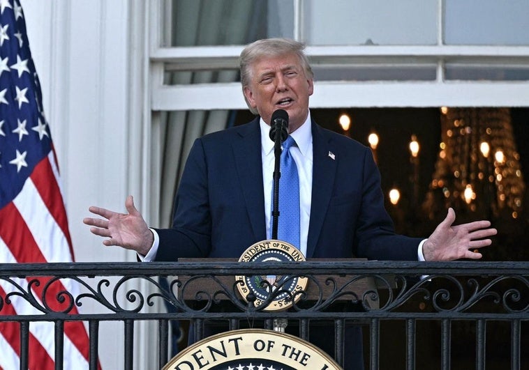 Trump dicta su mayor veto migratorio y golpea a cubanos y venezolanos Trump dicta su mayor veto migratorio y golpea a cubanos y venezolanos