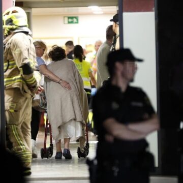 Un muerto y varios heridos tras un incendio en una residencia de ancianos en Zaragoza