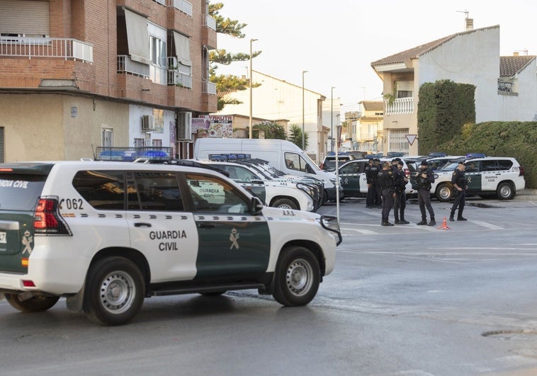 La Guardia Civil continuará con su gran despliegue en Torre Pacheco tras la segunda noche tranquila La Guardia Civil continuará con su gran despliegue en Torre Pacheco tras la segunda noche tranquila