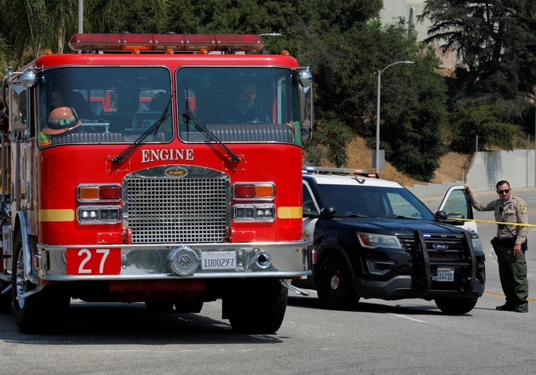 Un atropello masivo en Los Ángeles deja al menos 20 heridos, entre ellos cuatro críticos
