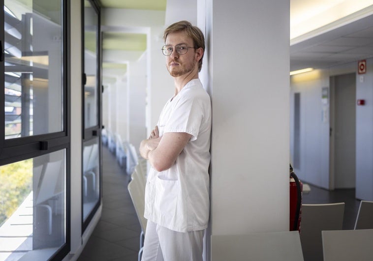 Sobresueldos para cubrir plazas: «Quería ser médico rural y los 9.000 euros me ayudaron» Sobresueldos para cubrir plazas: «Quería ser médico rural y los 9.000 euros me ayudaron»